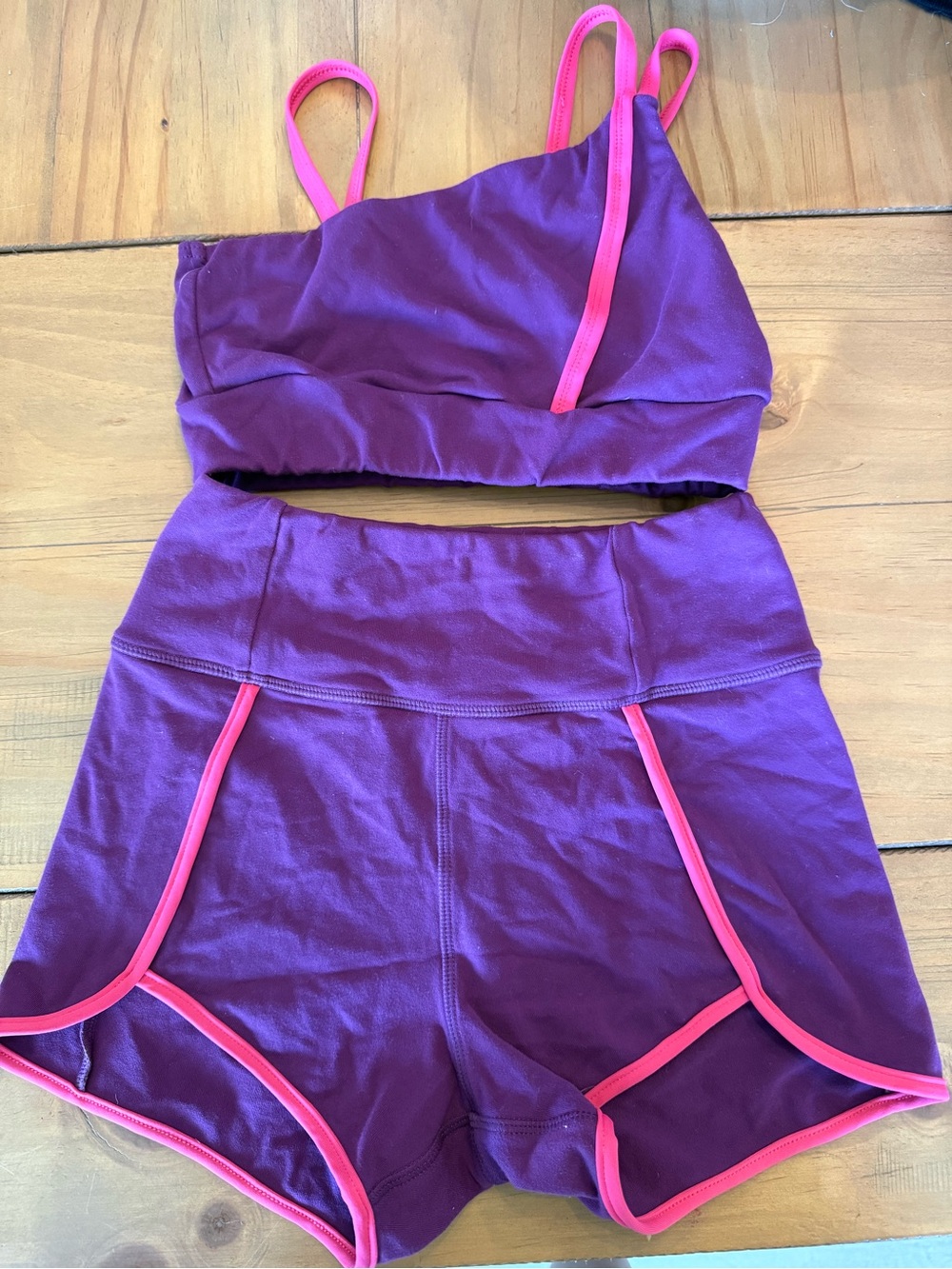 Honeycut Purple Sports Crop Top and High-Waist Shorts Set with Pink Trim